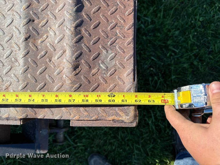 image for item EM2462 2009 Sure-Trac equipment trailer