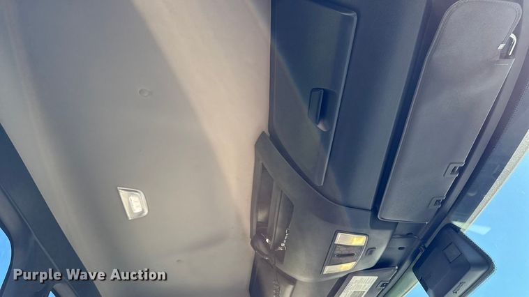 image for item EM2465 2021 Freightliner Cascadia 126 semi truck