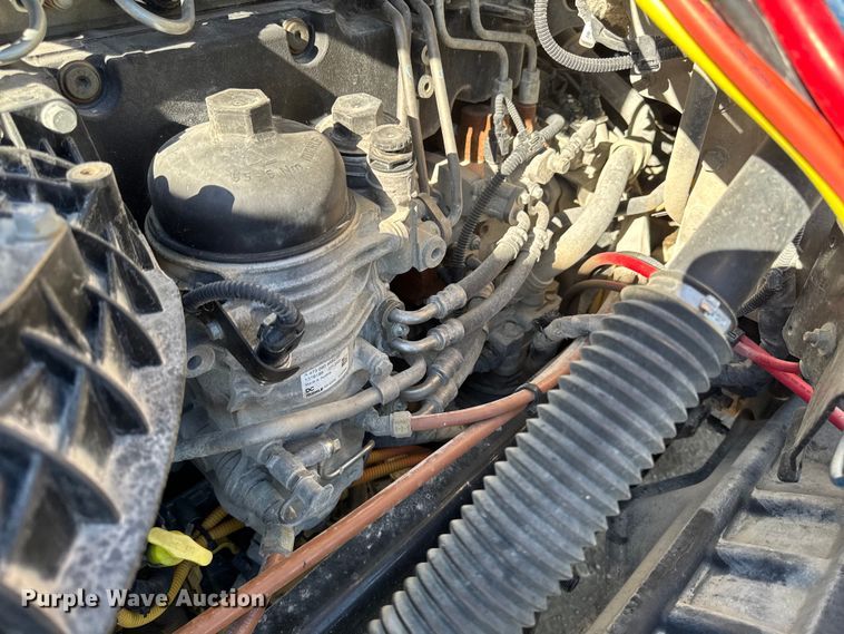 image for item EM2465 2021 Freightliner Cascadia 126 semi truck