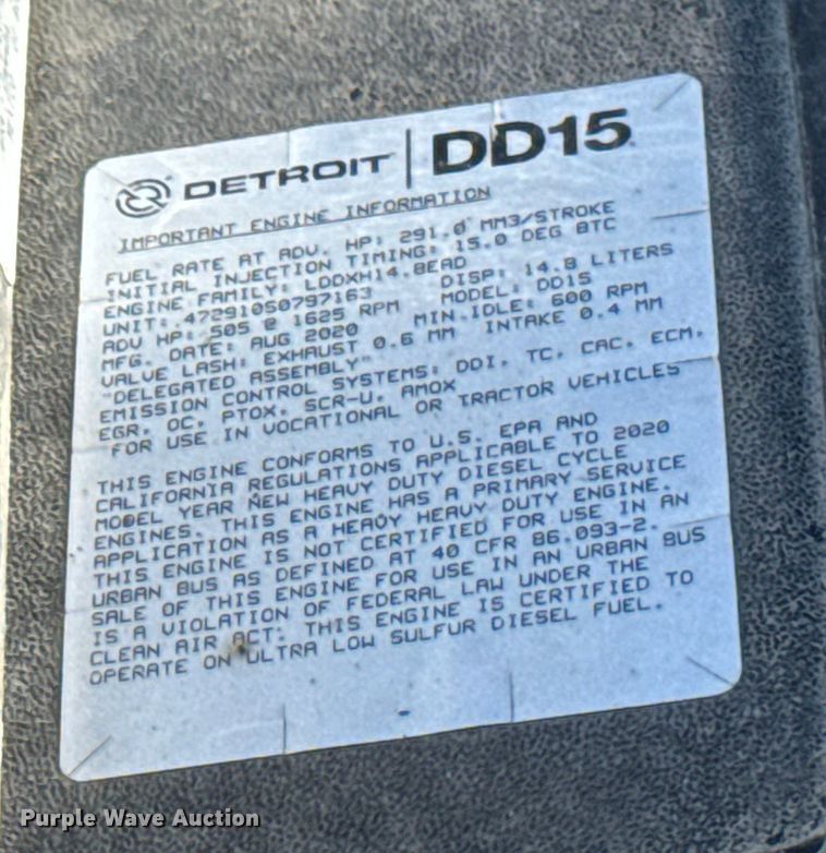 image for item EM2465 2021 Freightliner Cascadia 126 semi truck