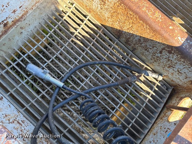 image for item EM2472 1998 Trail King TK110HDG-503 lowboy equipment trailer