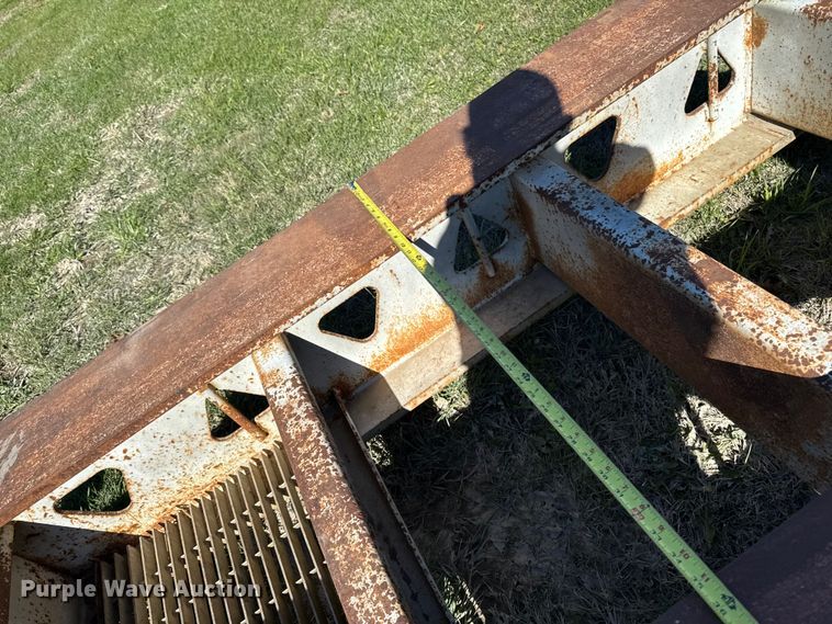 image for item EM2472 1998 Trail King TK110HDG-503 lowboy equipment trailer