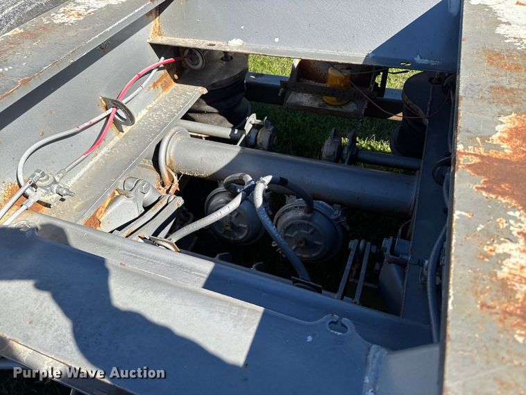 image for item EM2472 1998 Trail King TK110HDG-503 lowboy equipment trailer