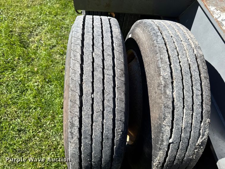 image for item EM2472 1998 Trail King TK110HDG-503 lowboy equipment trailer