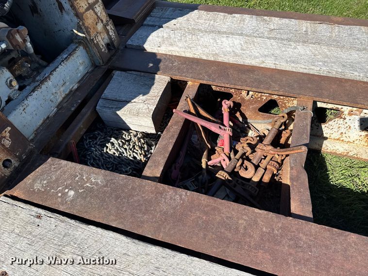 image for item EM2472 1998 Trail King TK110HDG-503 lowboy equipment trailer