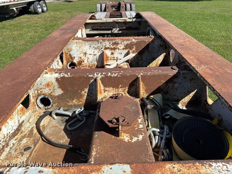 image for item EM2472 1998 Trail King TK110HDG-503 lowboy equipment trailer