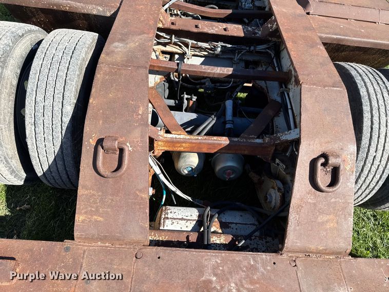 image for item EM2472 1998 Trail King TK110HDG-503 lowboy equipment trailer