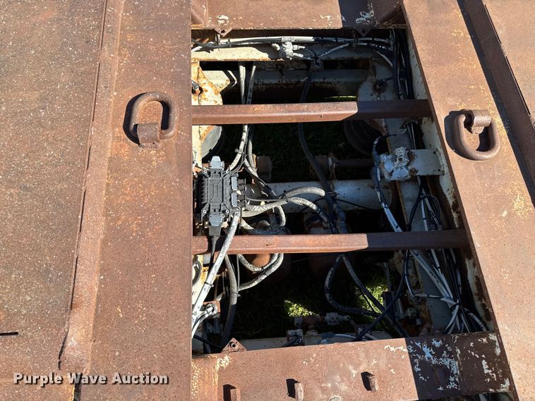 image for item EM2472 1998 Trail King TK110HDG-503 lowboy equipment trailer