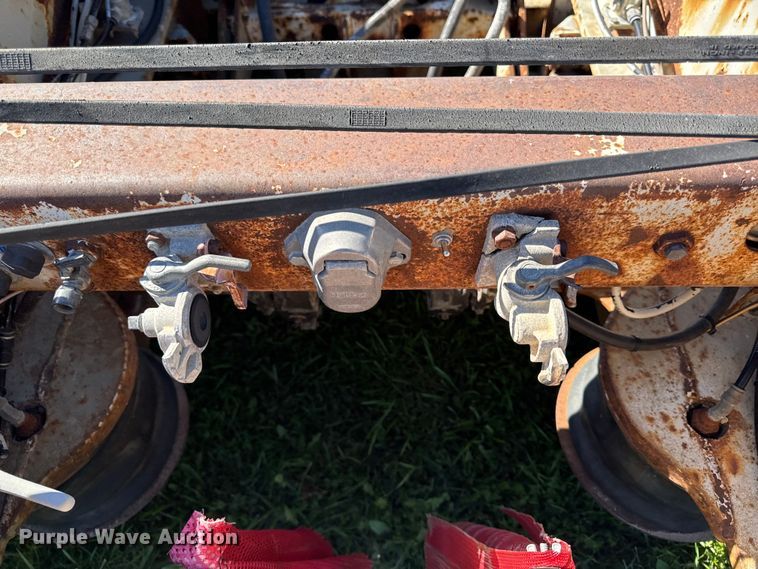 image for item EM2472 1998 Trail King TK110HDG-503 lowboy equipment trailer