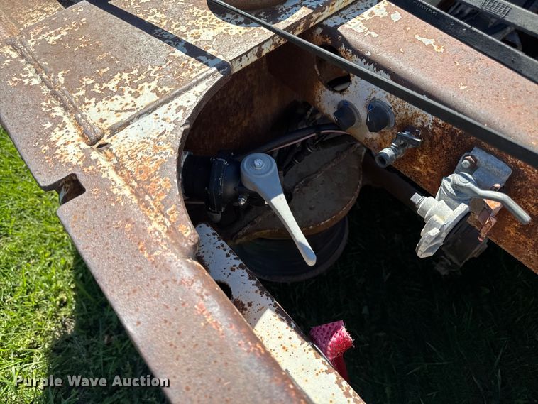 image for item EM2472 1998 Trail King TK110HDG-503 lowboy equipment trailer