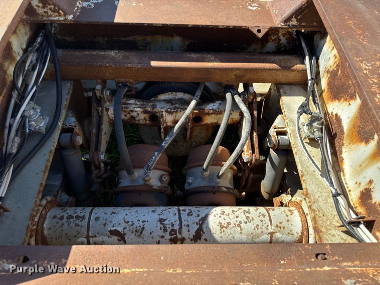 image for item EM2472 1998 Trail King TK110HDG-503 lowboy equipment trailer