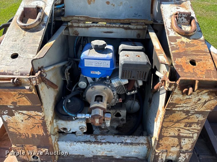 image for item EM2472 1998 Trail King TK110HDG-503 lowboy equipment trailer