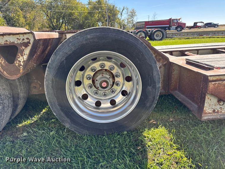 image for item EM2472 1998 Trail King TK110HDG-503 lowboy equipment trailer