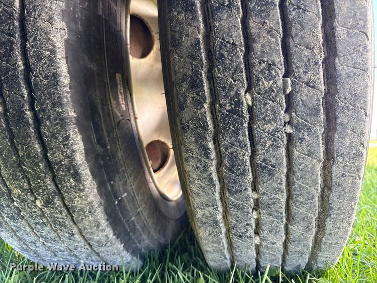 image for item EM2472 1998 Trail King TK110HDG-503 lowboy equipment trailer