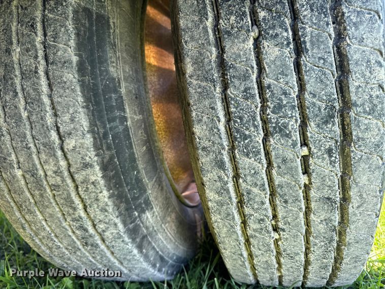 image for item EM2472 1998 Trail King TK110HDG-503 lowboy equipment trailer