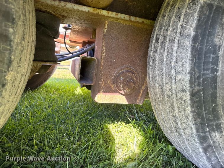 image for item EM2472 1998 Trail King TK110HDG-503 lowboy equipment trailer