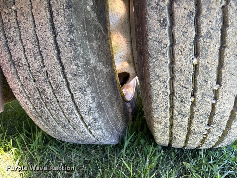 image for item EM2472 1998 Trail King TK110HDG-503 lowboy equipment trailer