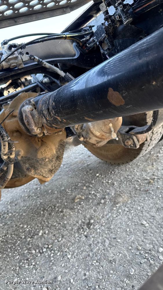 image for item EM2475 2016 Kenworth T680 semi truck