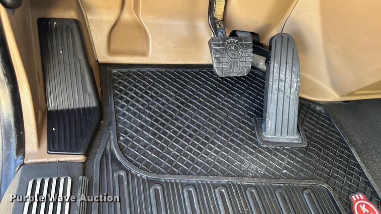 image for item EM2475 2016 Kenworth T680 semi truck