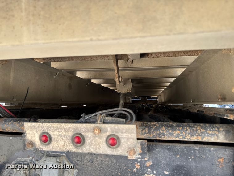 image for item EM2476 2005 Kenworth W900 dump truck