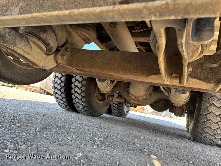 image for item EM2476 2005 Kenworth W900 dump truck