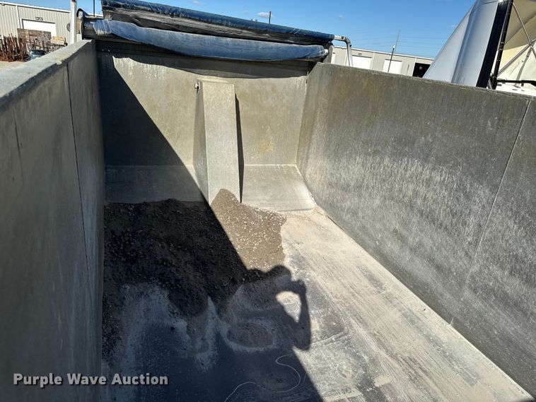 image for item EM2476 2005 Kenworth W900 dump truck