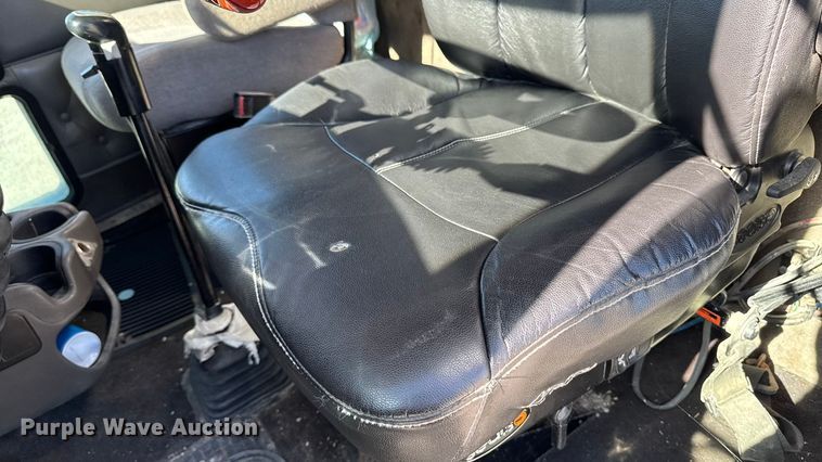 image for item EM2476 2005 Kenworth W900 dump truck