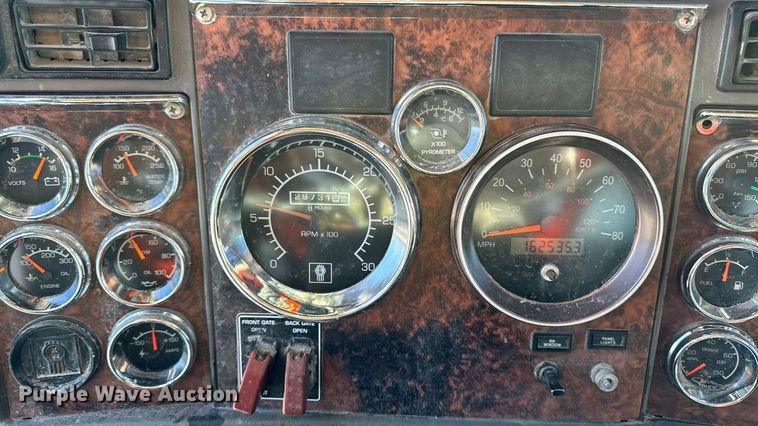 image for item EM2476 2005 Kenworth W900 dump truck