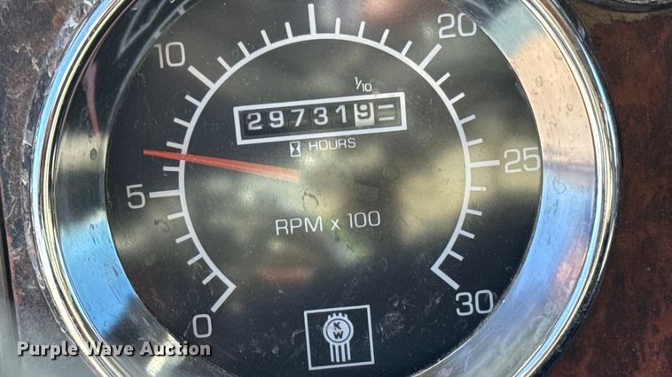 image for item EM2476 2005 Kenworth W900 dump truck