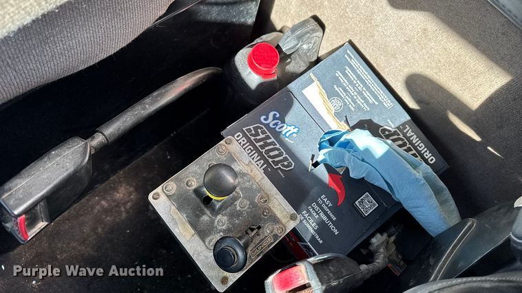 image for item EM2476 2005 Kenworth W900 dump truck