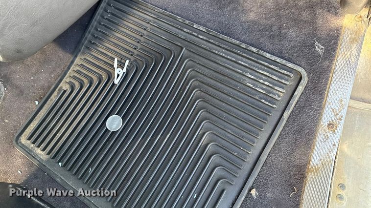 image for item EM2476 2005 Kenworth W900 dump truck