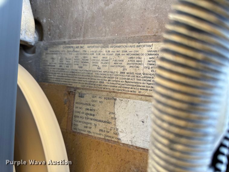 image for item EM2476 2005 Kenworth W900 dump truck