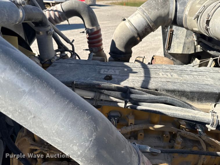 image for item EM2476 2005 Kenworth W900 dump truck