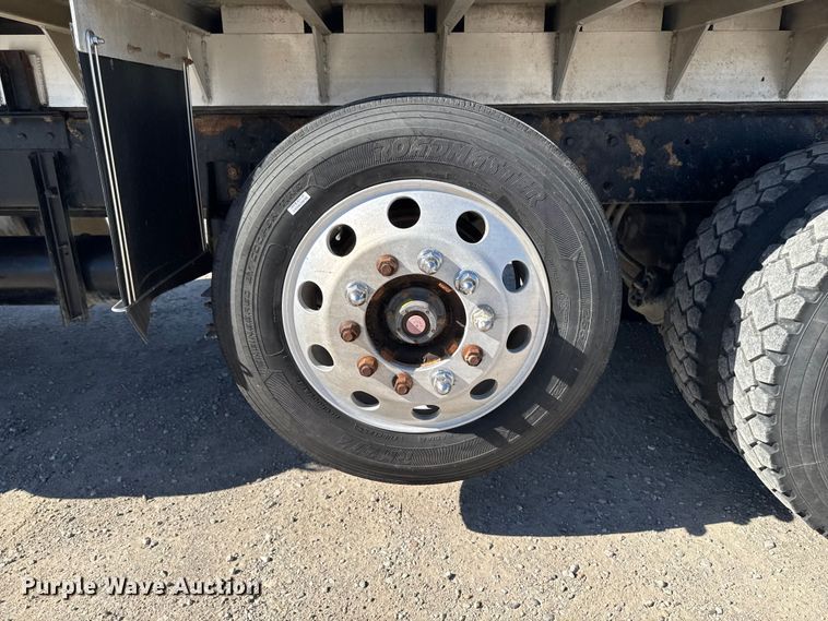 image for item EM2476 2005 Kenworth W900 dump truck