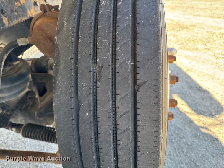 image for item EM2476 2005 Kenworth W900 dump truck