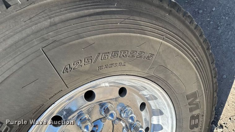 image for item EM2476 2005 Kenworth W900 dump truck