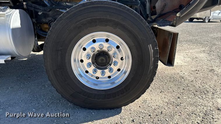 image for item EM2476 2005 Kenworth W900 dump truck