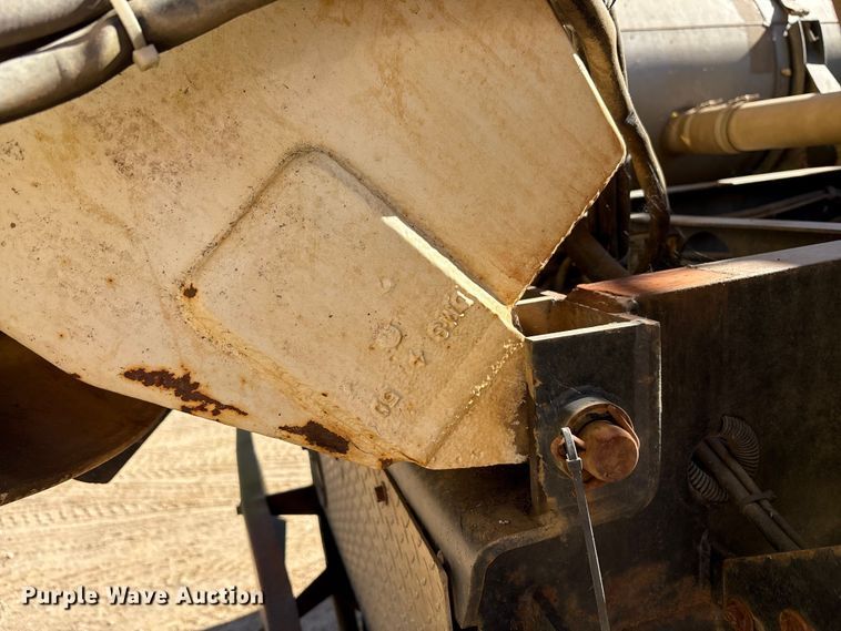 image for item EM6113 1995 Ford LN8000 sewer jetter truck