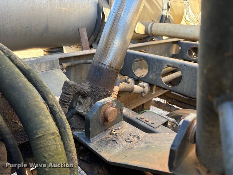 image for item EM6113 1995 Ford LN8000 sewer jetter truck