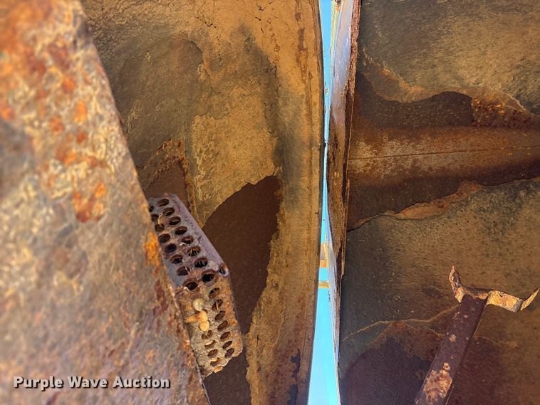 image for item EM6113 1995 Ford LN8000 sewer jetter truck