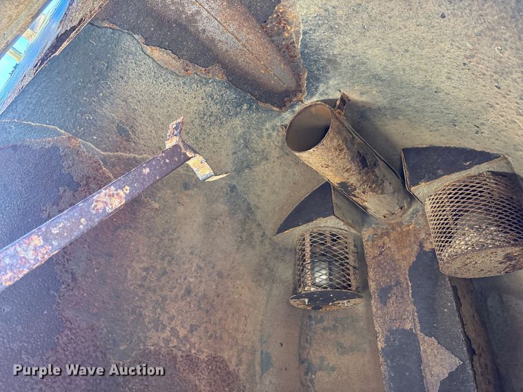 image for item EM6113 1995 Ford LN8000 sewer jetter truck