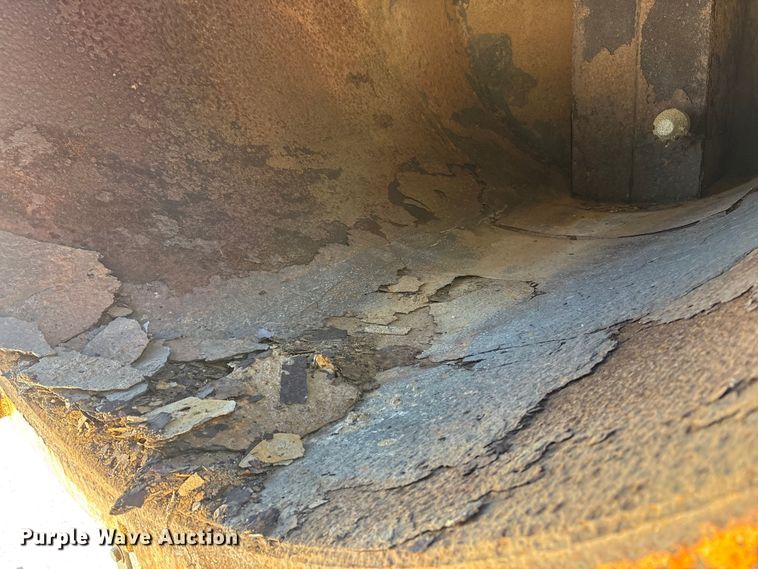 image for item EM6113 1995 Ford LN8000 sewer jetter truck