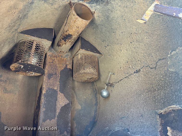 image for item EM6113 1995 Ford LN8000 sewer jetter truck