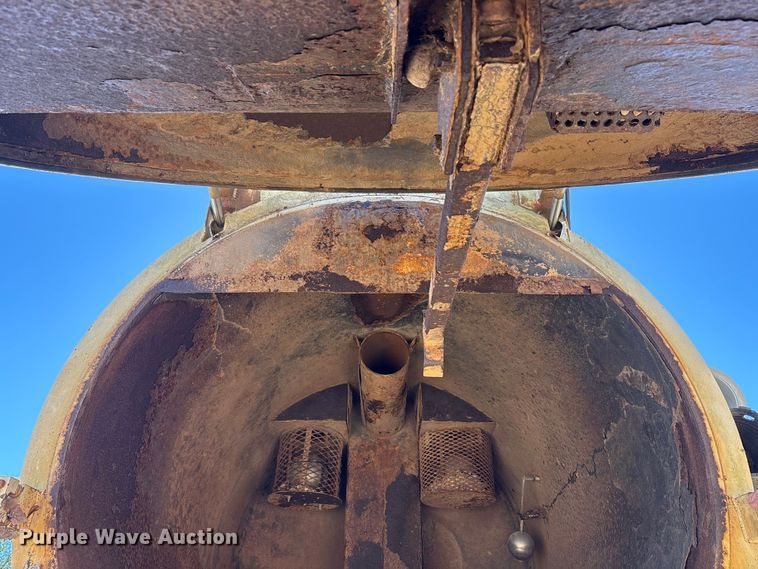 image for item EM6113 1995 Ford LN8000 sewer jetter truck