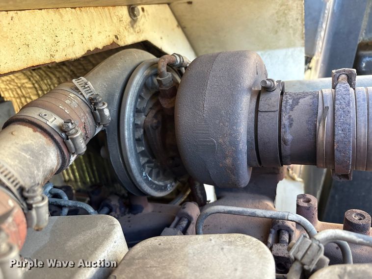 image for item EM6113 1995 Ford LN8000 sewer jetter truck