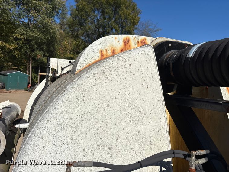 image for item EM6113 1995 Ford LN8000 sewer jetter truck