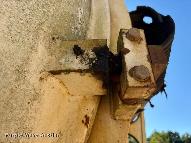 image for item EM6113 1995 Ford LN8000 sewer jetter truck