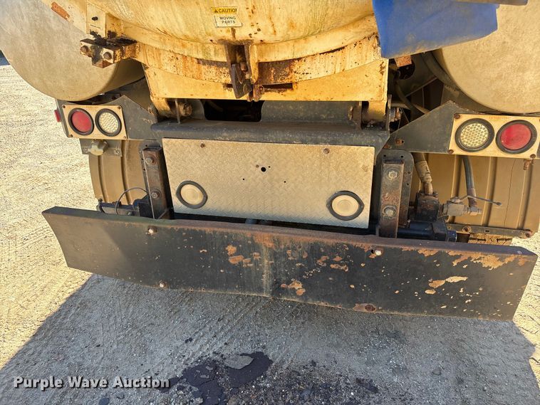 image for item EM6113 1995 Ford LN8000 sewer jetter truck