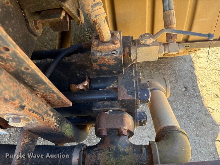 image for item EM6113 1995 Ford LN8000 sewer jetter truck