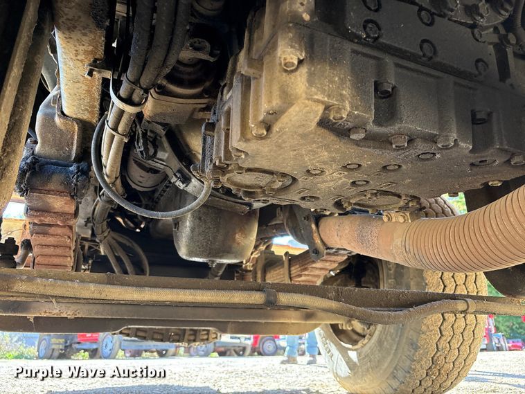 image for item EM6113 1995 Ford LN8000 sewer jetter truck